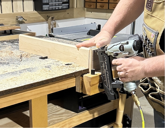 Cabinet Building